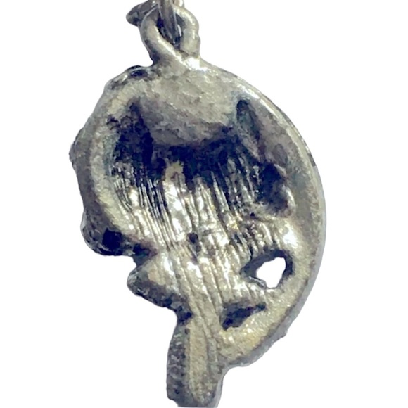 Turquoise Silver Tone Flower Necklace 18” - Picture 2 of 5